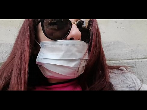 ❤️ Nicoletta hefnir sín á nágranna sínum og pissar í bílskúrinn hans (sérstök Covid19 ítalsk sóttkví) Klám á is.xxxifuck.ru ❌❤
